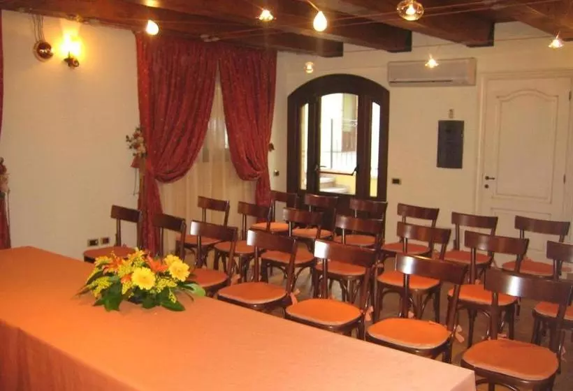 Hotelli Agriturismo Il Casale