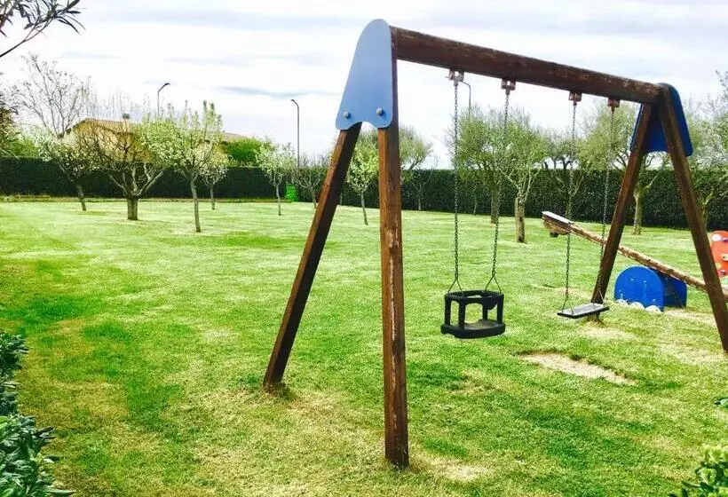 Hotelli Agriturismo Il Casale