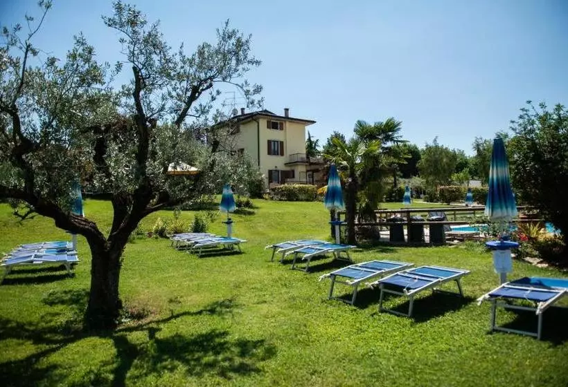 ホテル Agriturismo Il Giardino Degli Ulivi