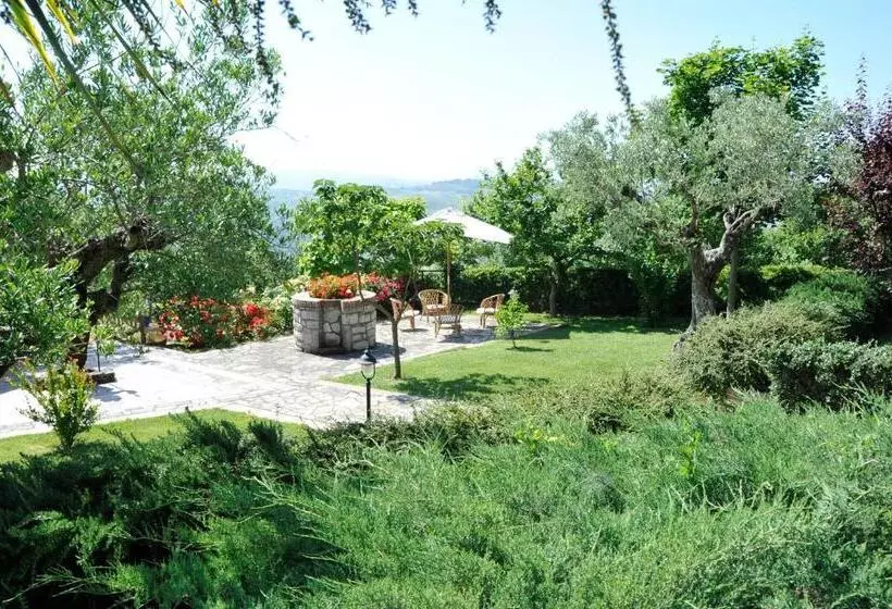 ホテル Hurz  Giardino Sannita