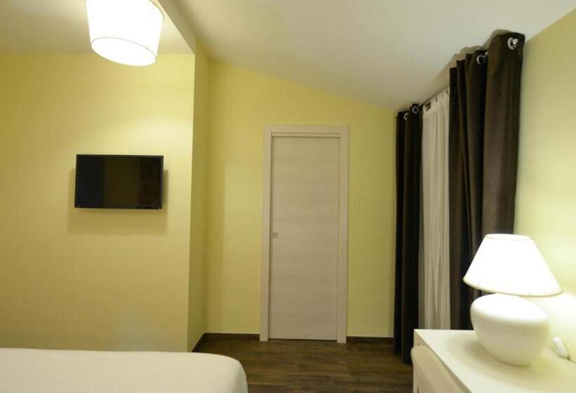 Hotel Hurz Giardino Sannita