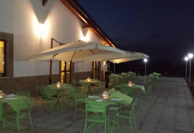 호텔 La Massarìa Agriresort