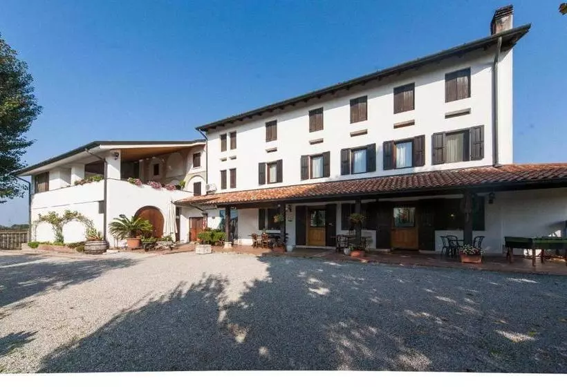 ホテル La Pioppa Agriturismo