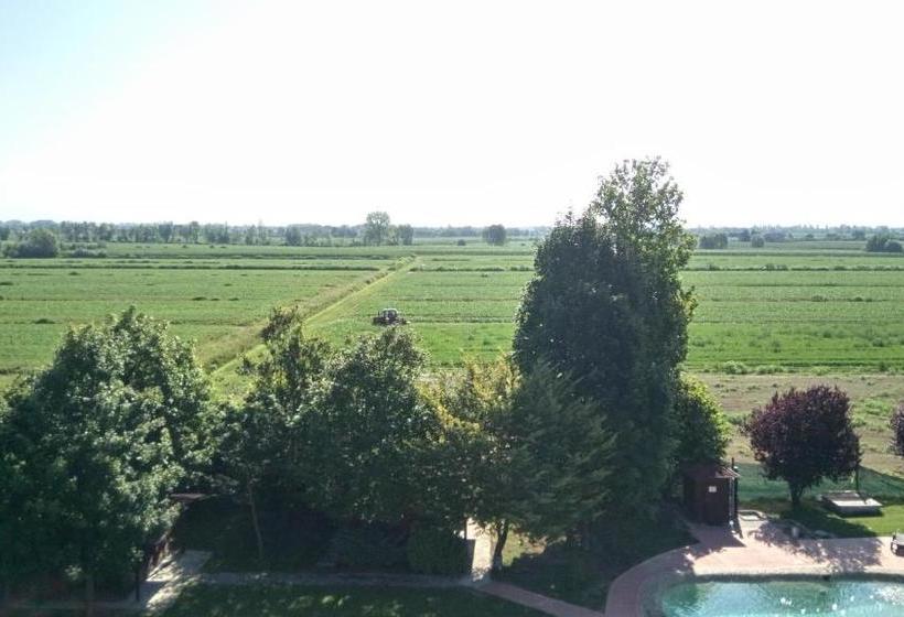 酒店 La Pioppa Agriturismo