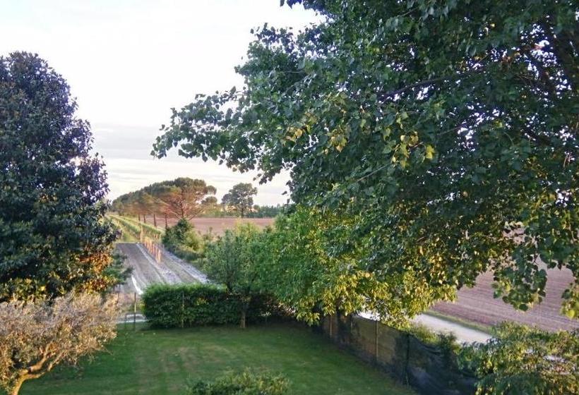 酒店 La Pioppa Agriturismo