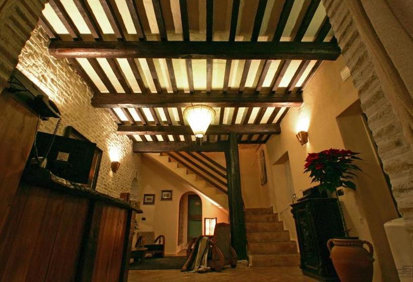 בית מלון כפרי Ristorante Country House Isolabelgatto