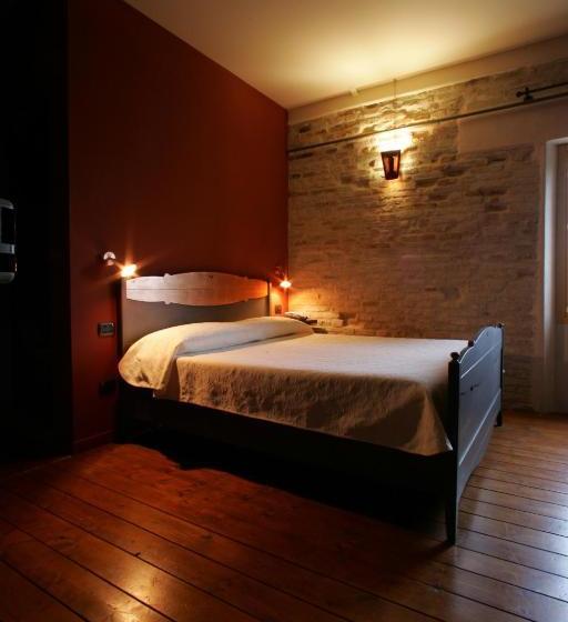 בית מלון כפרי Ristorante Country House Isolabelgatto