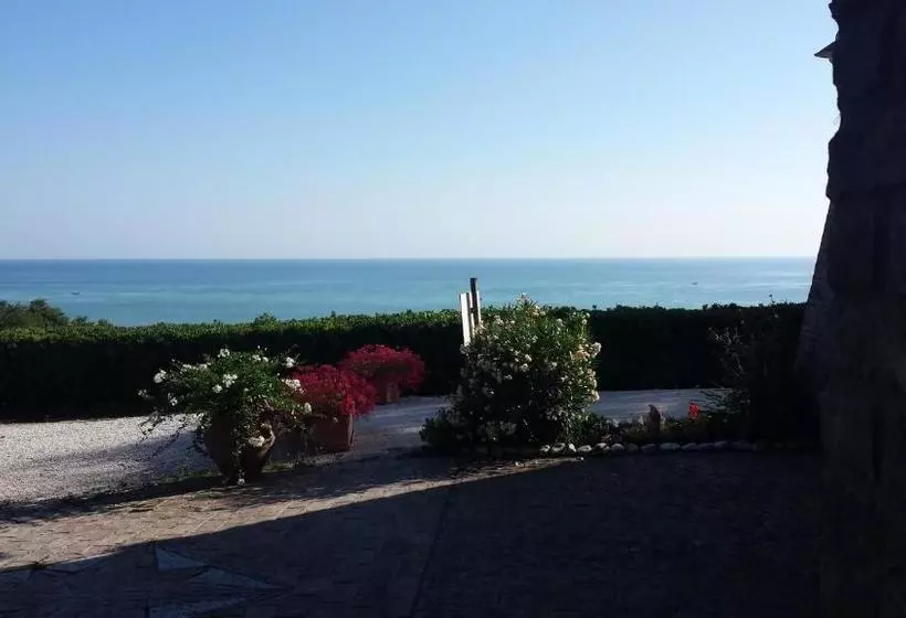 هتل Ristorante Country House Isolabelgatto