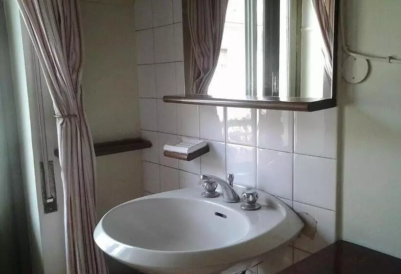 ペンション Parini