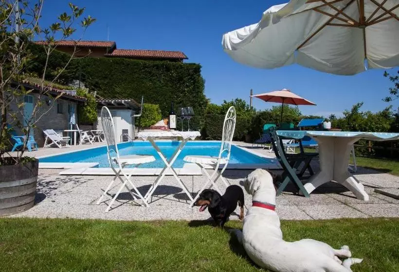 ペンション La Lepre Danzante
