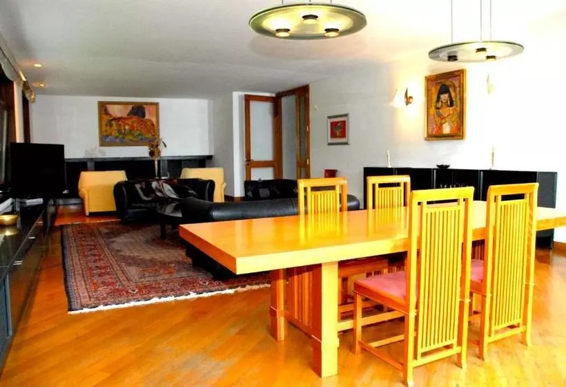 Majatalo Resort Villa Manu