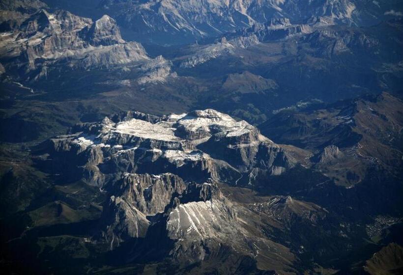 הוסטל Rifugio Frara