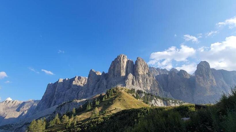 הוסטל Rifugio Frara