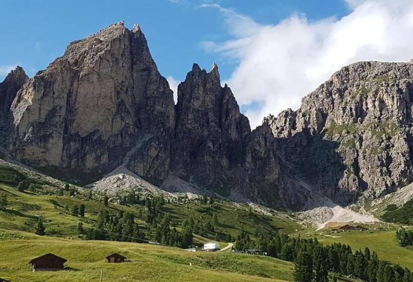 הוסטל Rifugio Frara