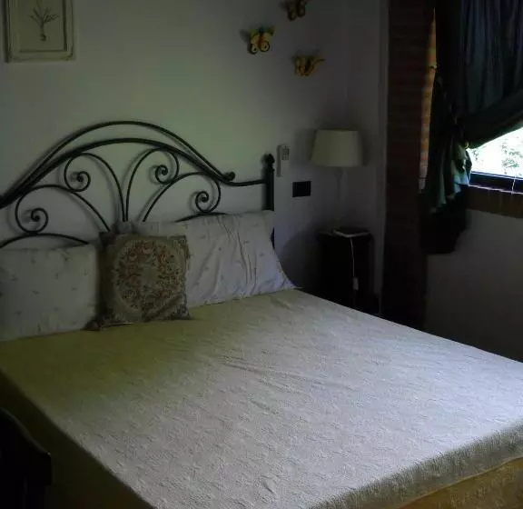 ホテル Agriturismo Maiocchi