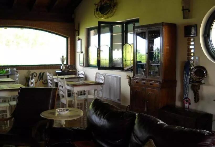 ホテル Agriturismo Maiocchi