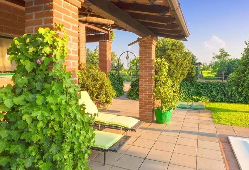 ホテル Agriturismo Maiocchi