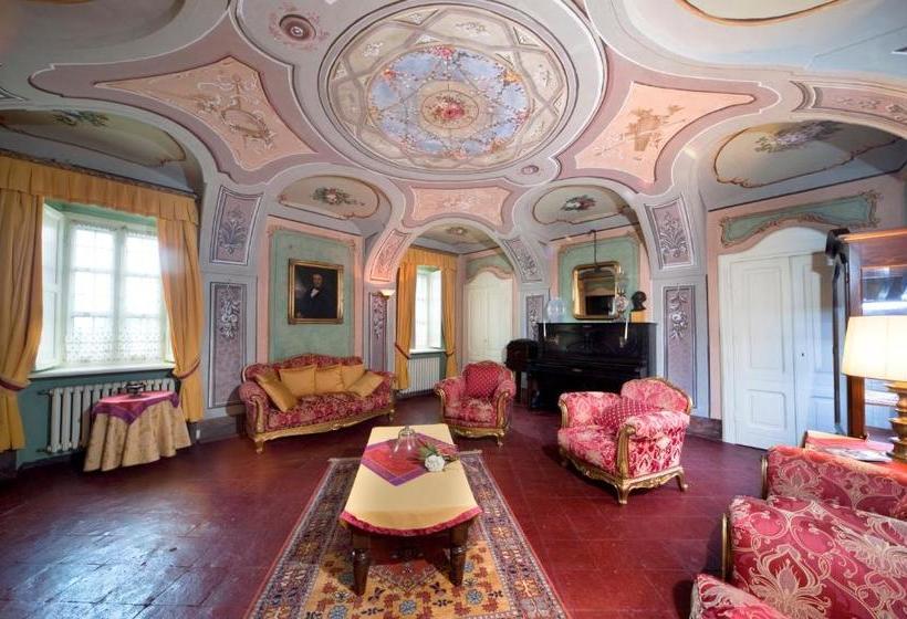 هتل Tenuta La Violina