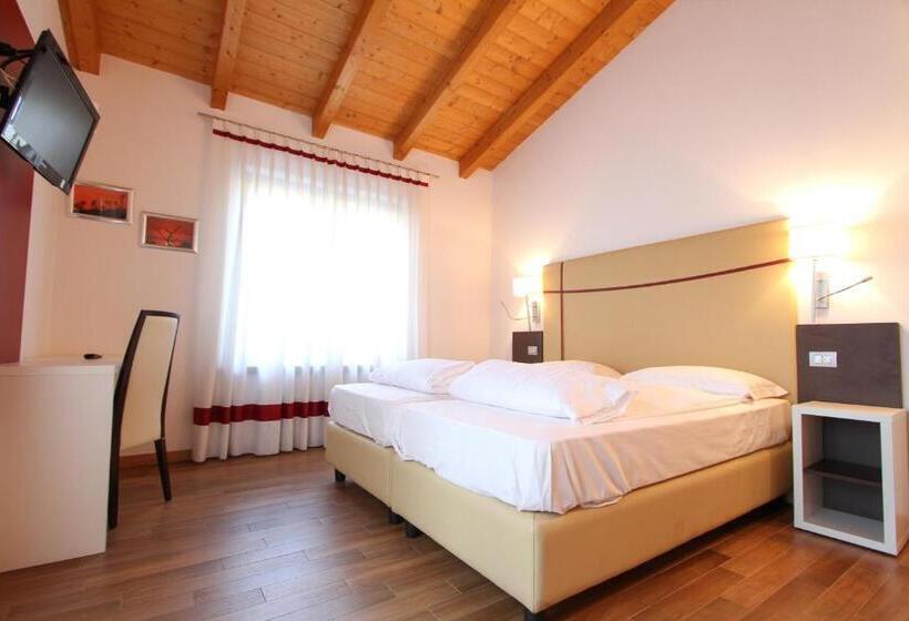 פנסיון Thai Orchidee Restaurant&rooms