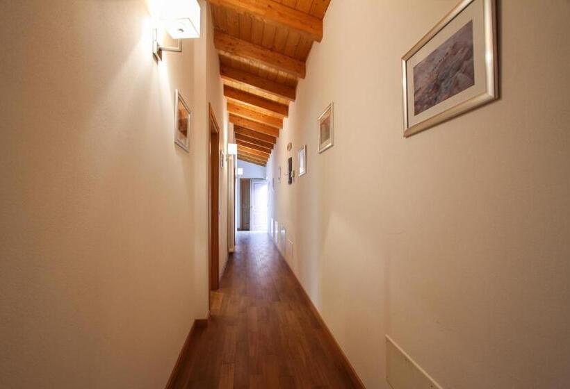 פנסיון Thai Orchidee Restaurant&rooms