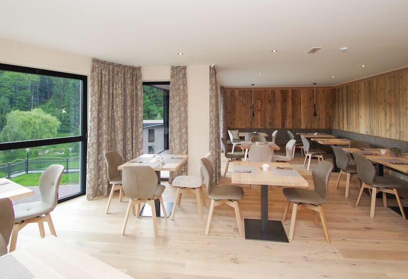 Apartment Hotel Christine