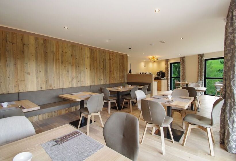 Apartment Hotel Christine