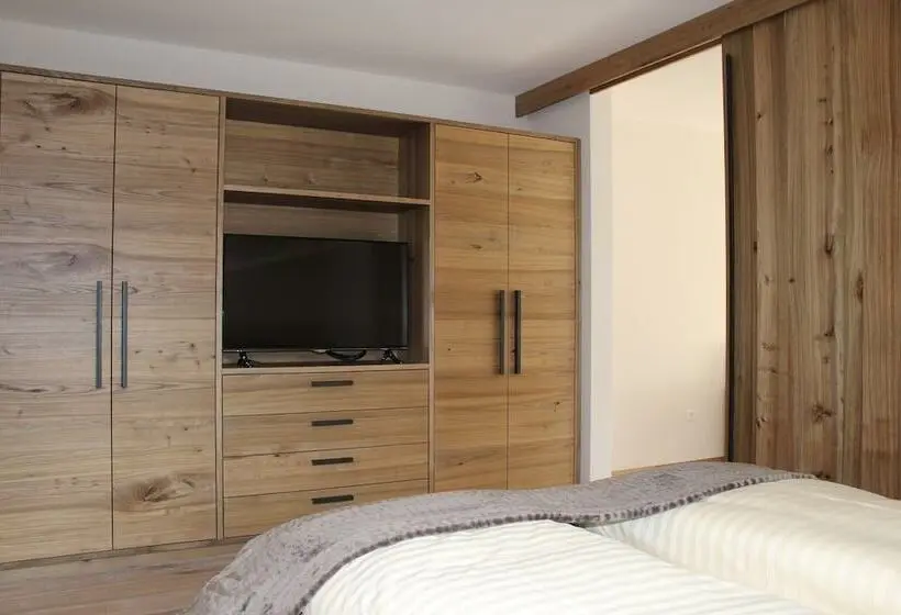 Apartment Hotel Christine