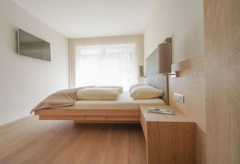 Apartment Hotel Christine