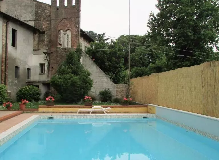 هتل Agriturismo La Costa