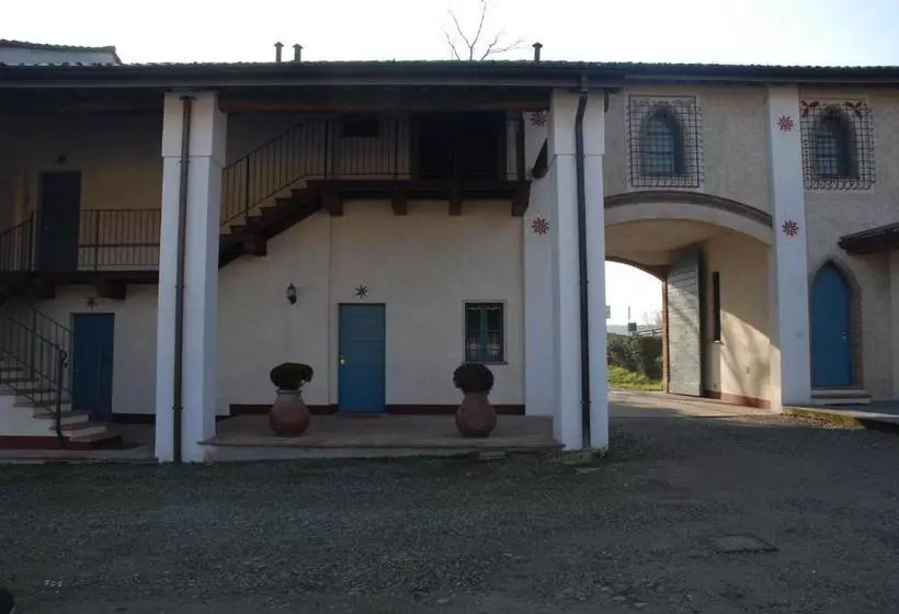 هتل Agriturismo La Costa