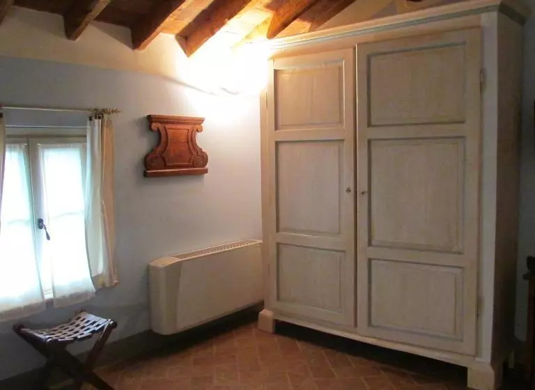 هتل Agriturismo La Costa