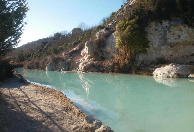 فندق Agriturismo La Poderina