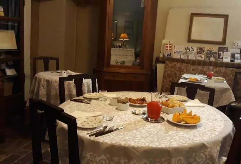 Hotelli Agriturismo Olivazzi