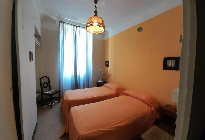 בית מלון כפרי Agriturismo Olivazzi