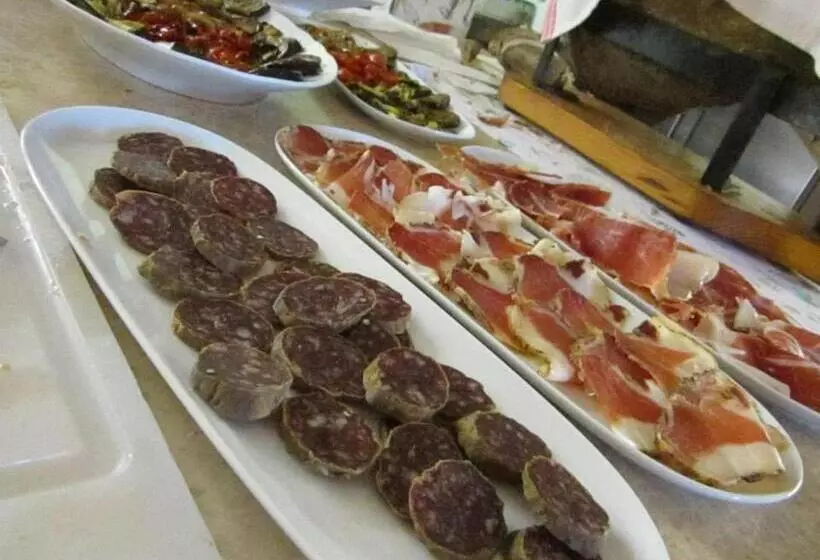 Hotelli Agriturismo Pozzuolo