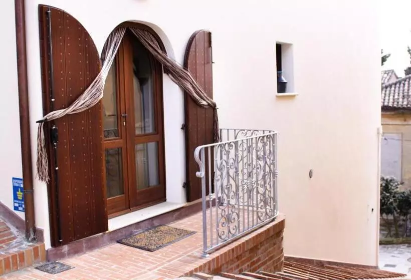 Hotelli Agriturismo Pozzuolo