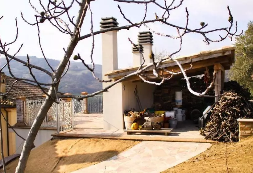 Hotelli Agriturismo Pozzuolo