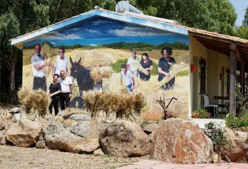 هتل Agriturismo S'ispiga