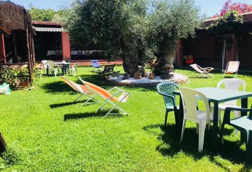 Hotelli Agriturismo Su Barraccu