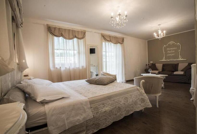 Отель Berry House