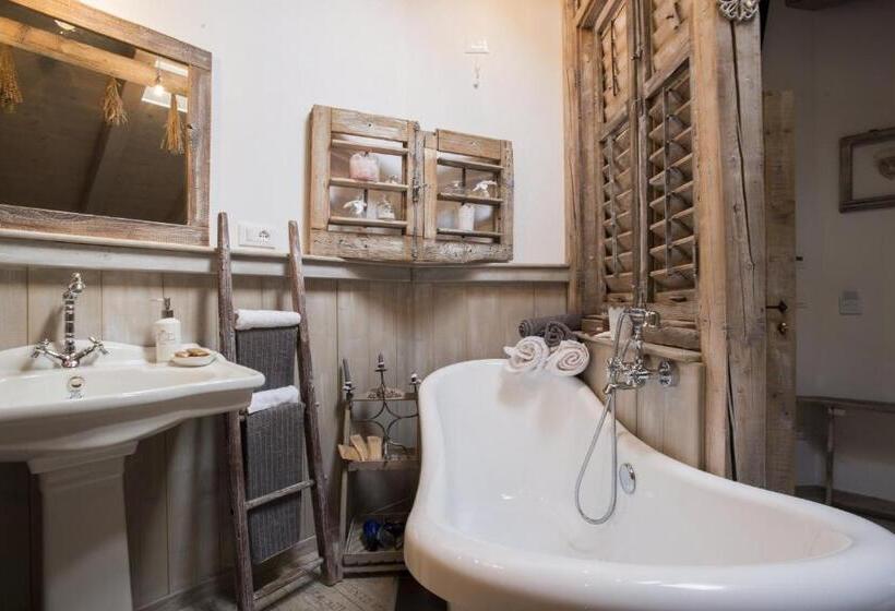 Отель Berry House