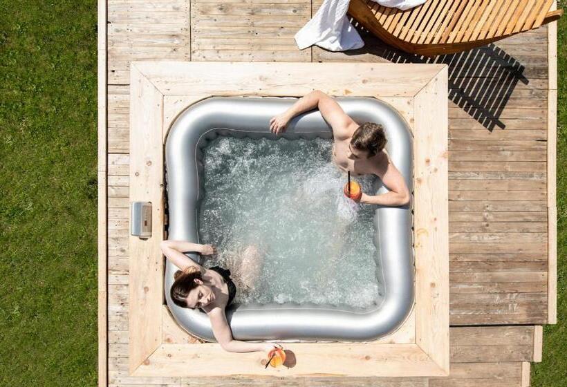 Отель Berry House