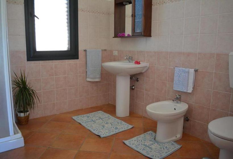 בית מלון כפרי Domus De Goene