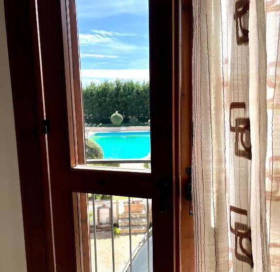 בית מלון כפרי Pescheto Tenuta Chimenti