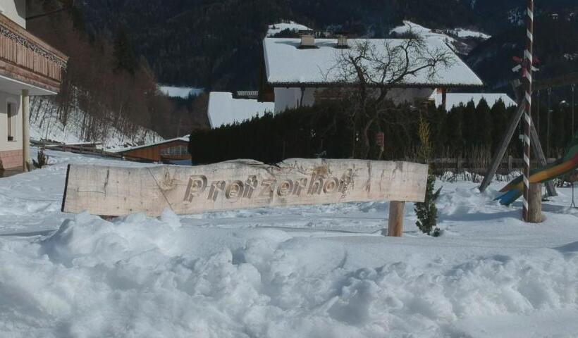 Отель Pretzerhof