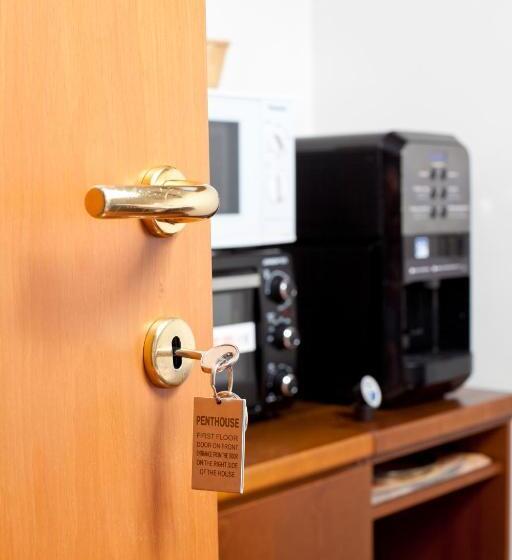 Пансион Locazioni Turistiche By Max