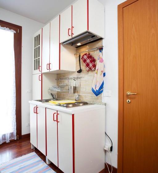 Пансион Locazioni Turistiche By Max