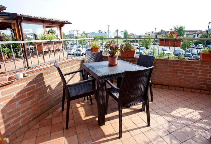 Пансион Locazioni Turistiche By Max