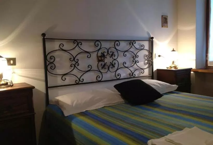 هتل Agriturismo Collelignani