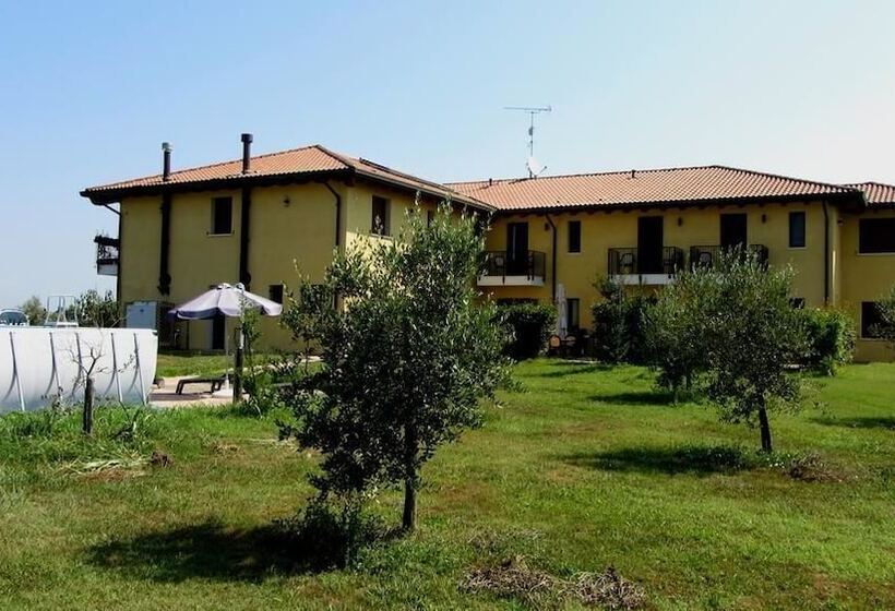 Отель Agriturismo Olistella